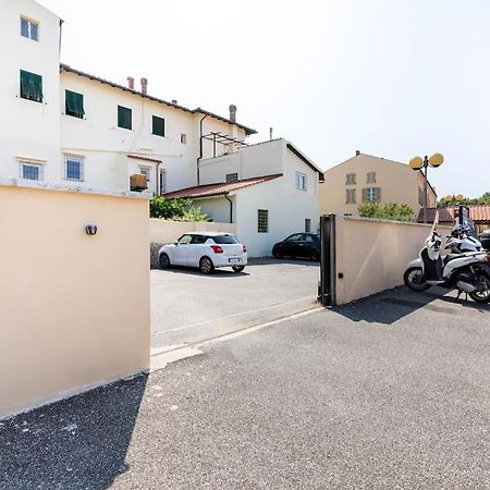 Casa “Oasi Del Mare” Apartment Ливорно Екстериор снимка