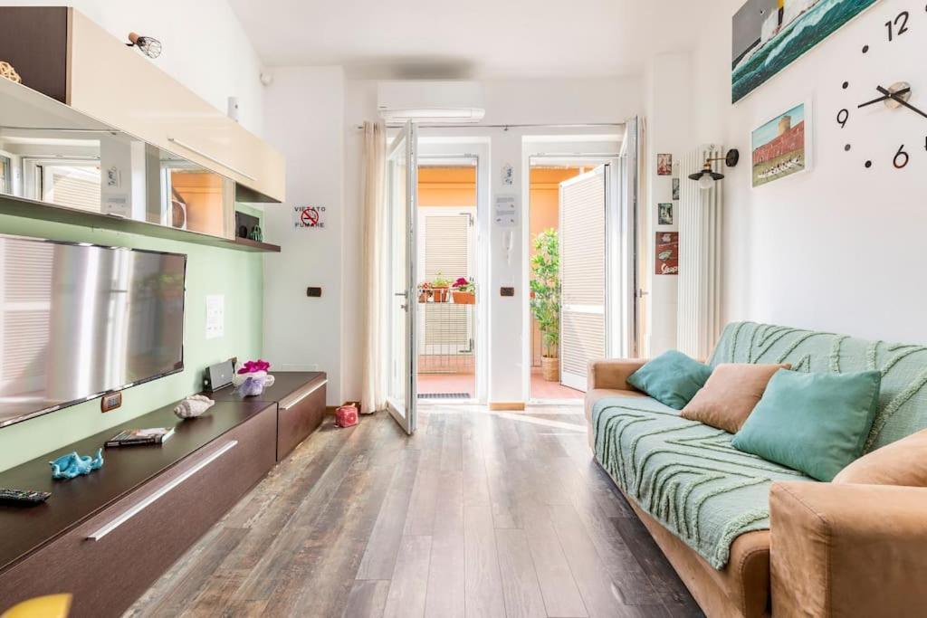 Casa “Oasi Del Mare” Apartment Ливорно Екстериор снимка